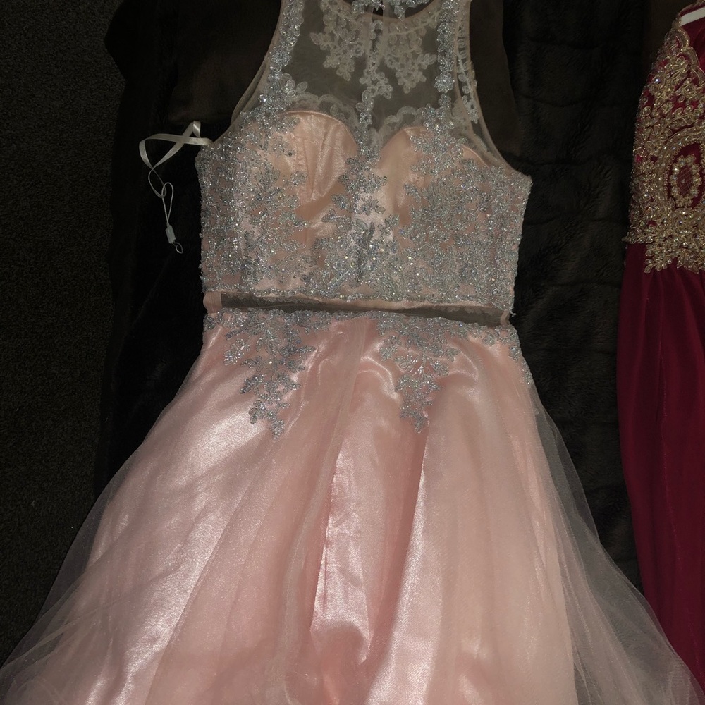 Party Dresses - Picture 3 of 6